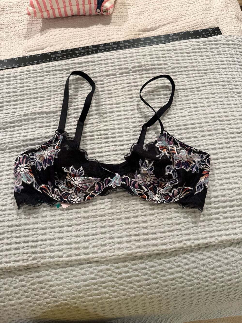 Savage X Fenty Floral Embroidered Unlined Underwire Bra Size 36C